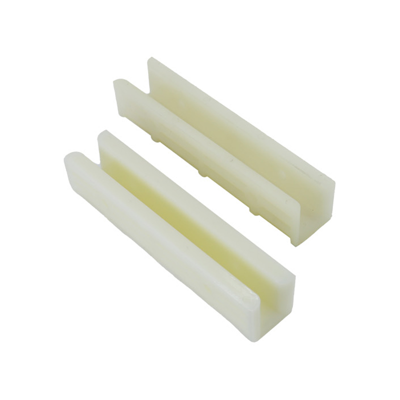 FKD-T002 121* (10/16) Rivestimento per bagagliaio dell'ascensore